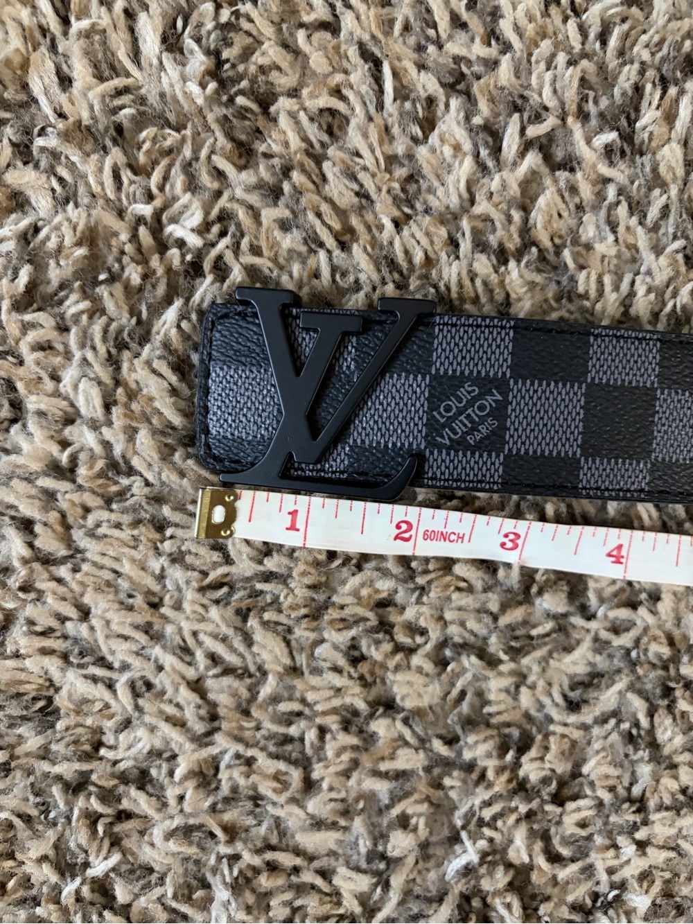 Louis Vuitton Women's Black Damier Belt with Black LV Buckle. NOT REAL.